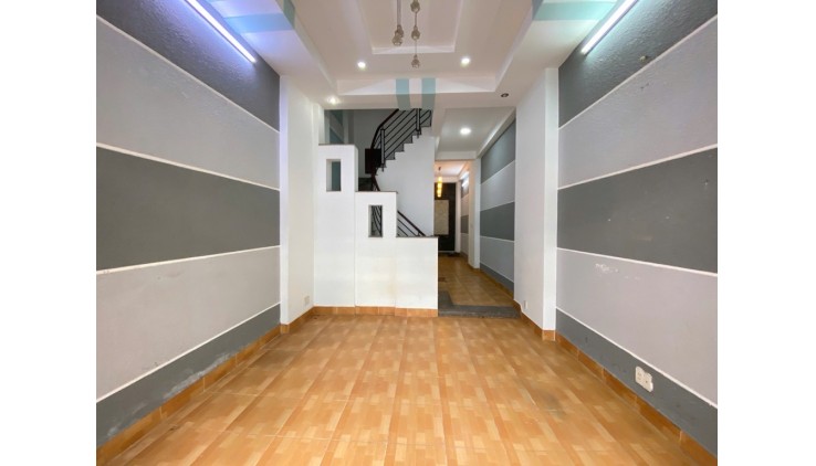 NHÀ 1/ ĐẤT MỚI, 52M2, 4 TẦNG 4PN, HẺM XE HƠI, NGAY CHỢ GIÁ HƠN 6 TỶ